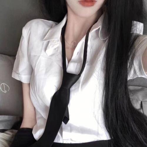 投靠女与出走男